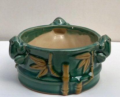 Light Green Ceramic Bonsai Pot - Round Attached Frogs & Bamboo Shoot Design 5.5" x 5.5" x 3.0"
